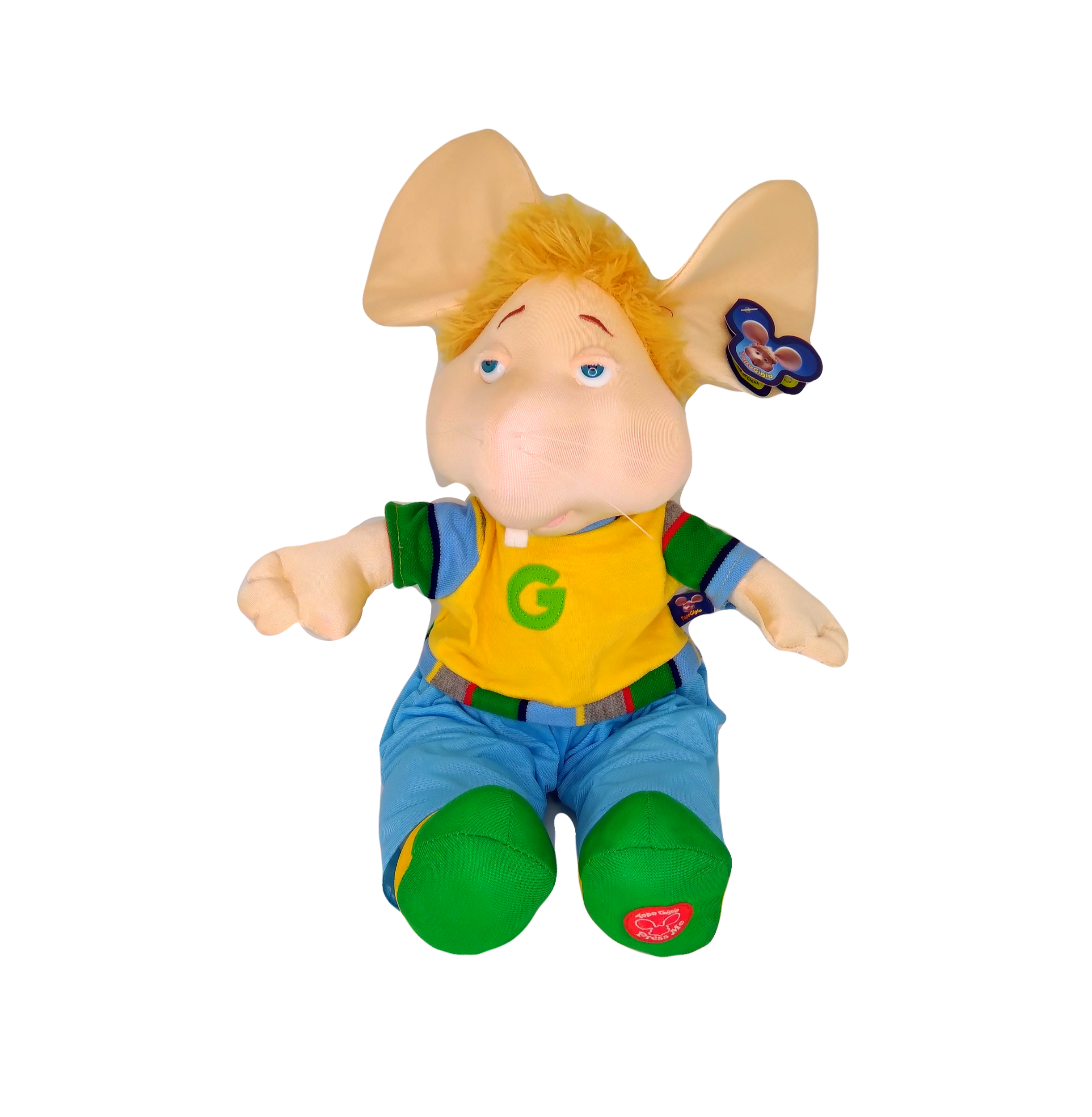 Topogigio con playera 'G'. Canta