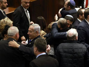 Politicians embracing each other