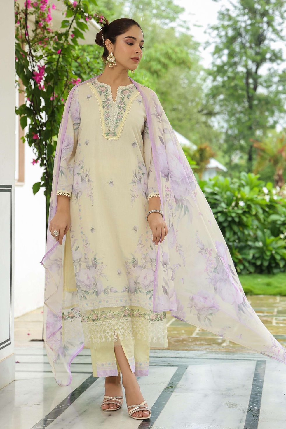 Thumbnail: Pakistani Suit Set with dupatta