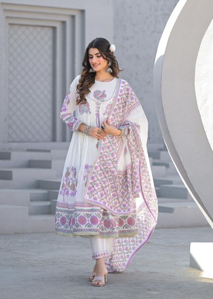 Thumbnail: Mul Cotton Kurta Set for Women White | Anarkali Suit for Women | Cotton Kurti Pa