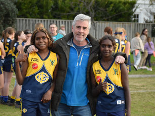 Glen Iris, Papunya Foundation and Melbourne Football Club come together for experience of a lifetime