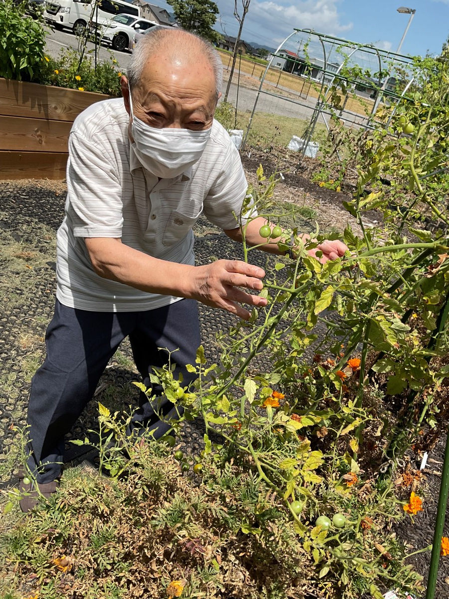 歩行器なしでも真剣に作業