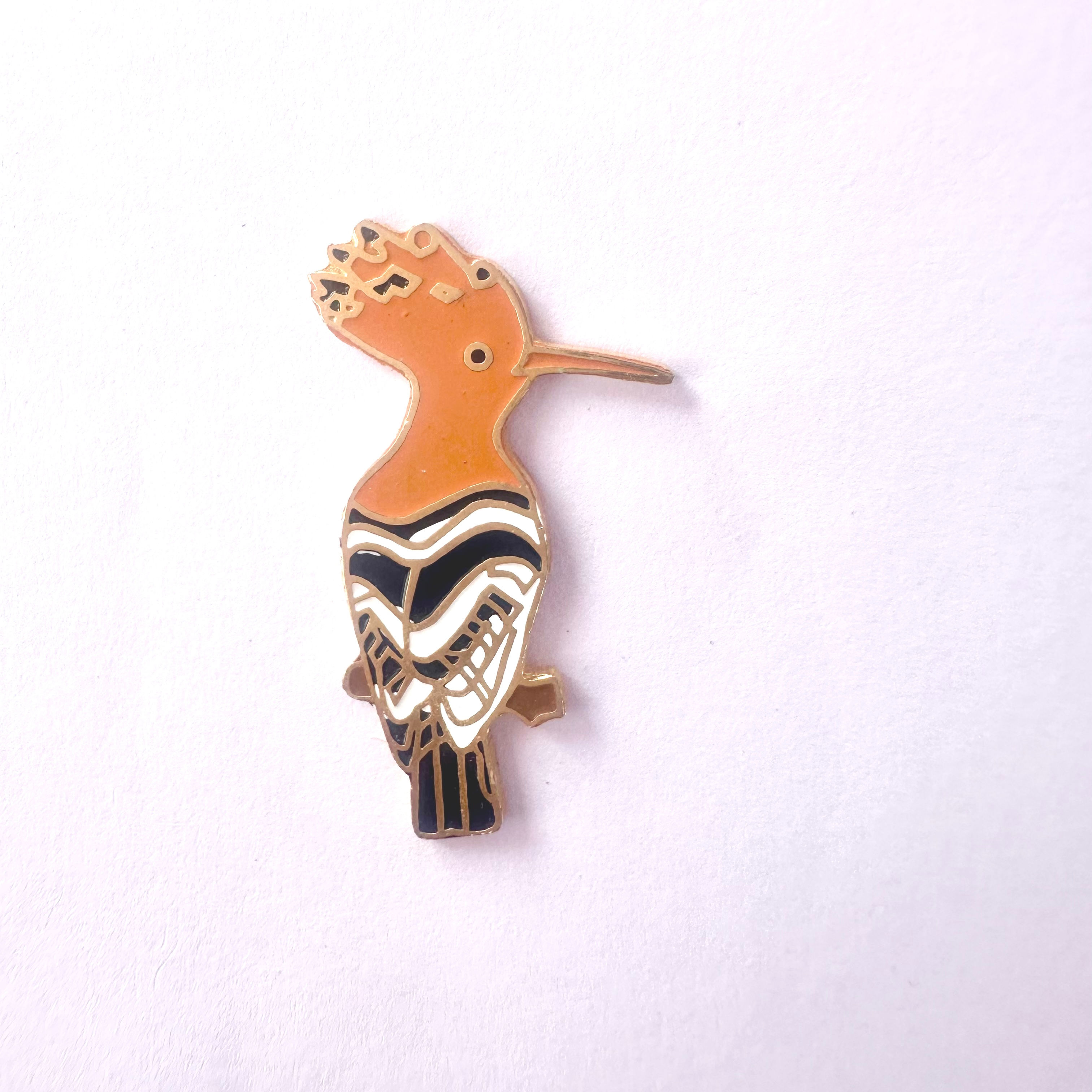 Hoopoe lapel pin