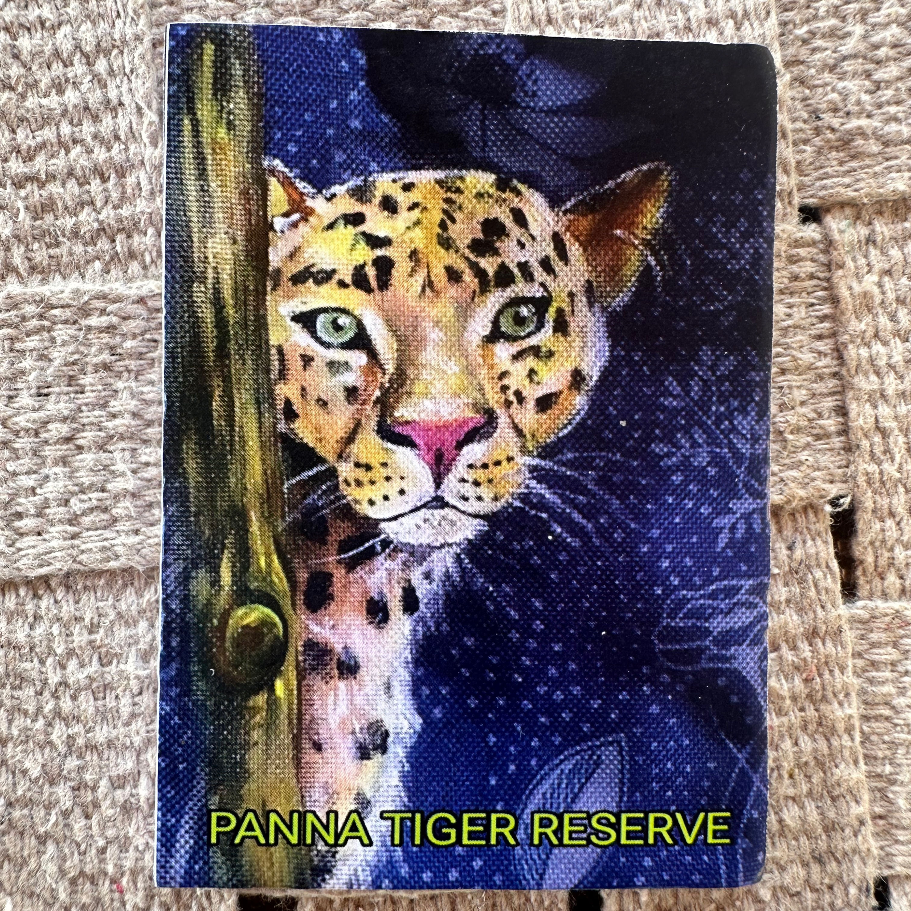 Leapord hand painted fridge magnet