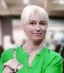 Irina Karpova, fondatrice d'Essencience, cabinet de sophrologie, mindfulness et développement personnel.