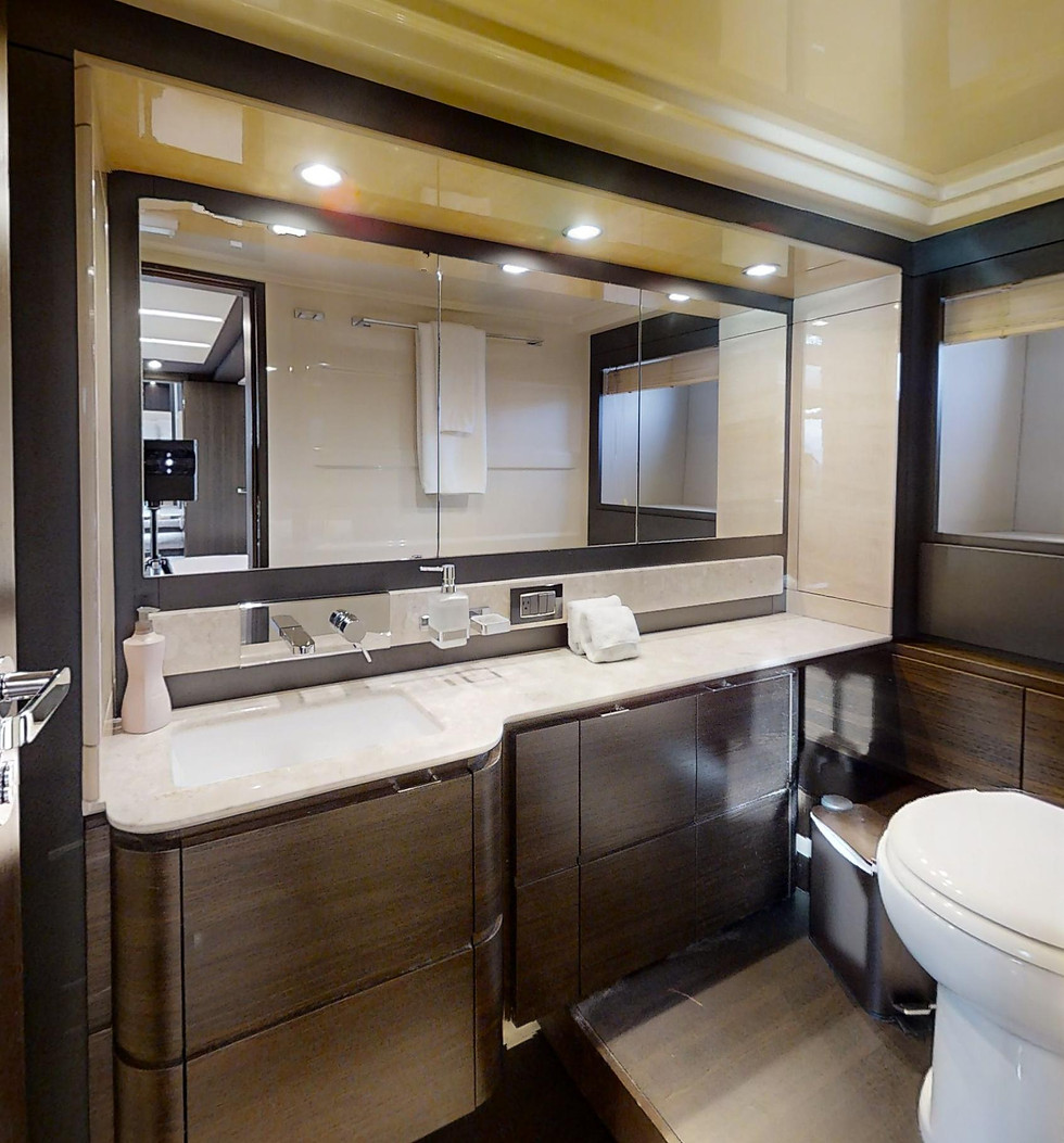 Thumbnail: AZIMUT FLYBRIDGE 66' (half day price no extra fees)