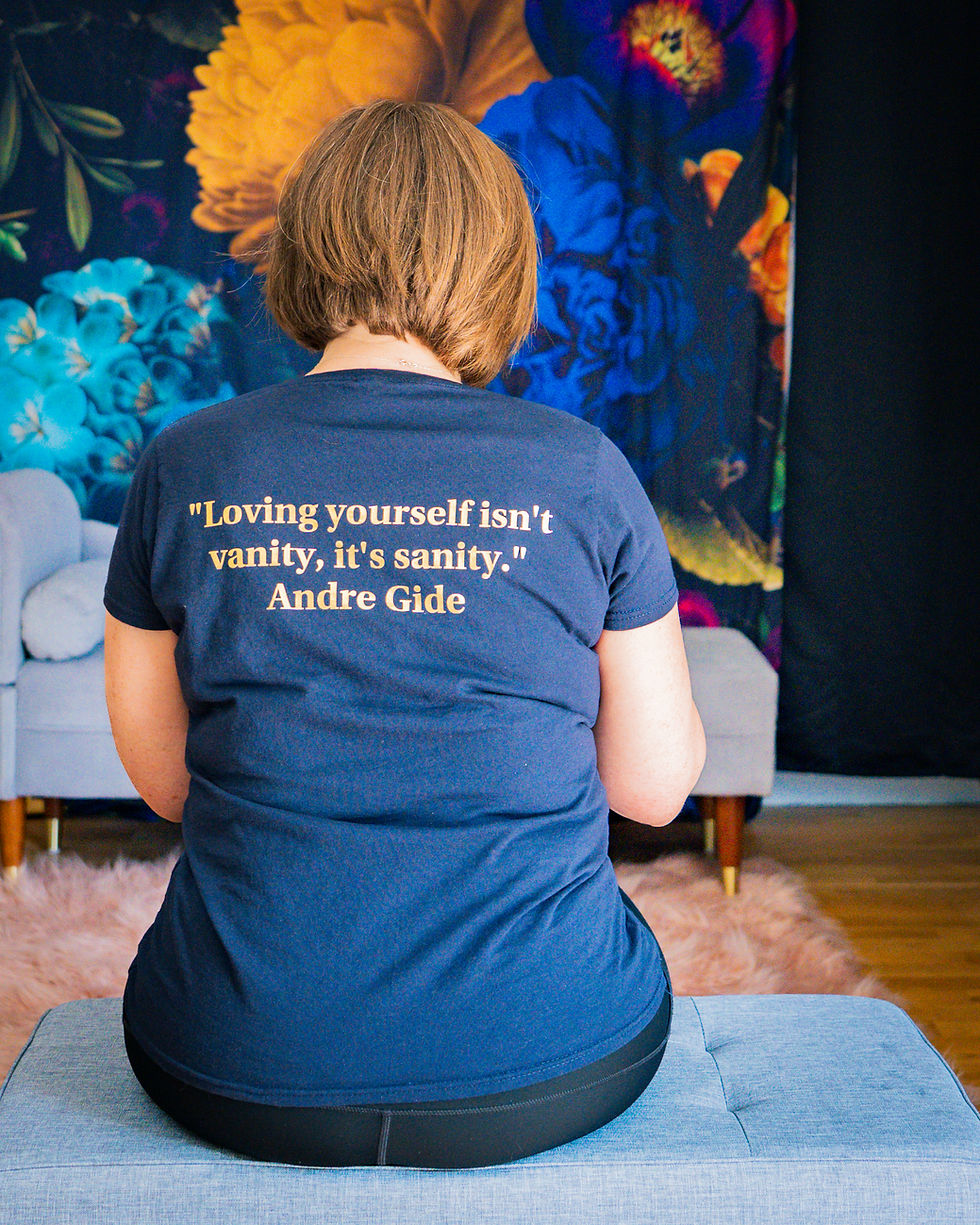 How to Pose for Boudoir Photos (even if you feel awkward) East Sussex Guide