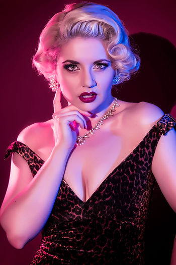 Poppy Cherry Burlesque Melbourne Showboat Nightlife Entertainment