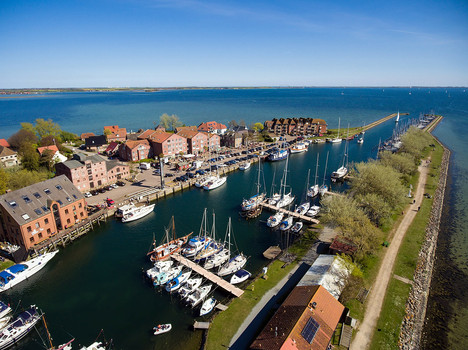 Windspeel Hafen Ohrt.jpg
