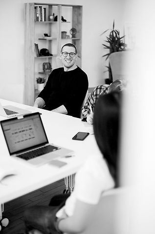 jason-goodman-ZJlfUi5rTDU-unsplash_edited.jpg