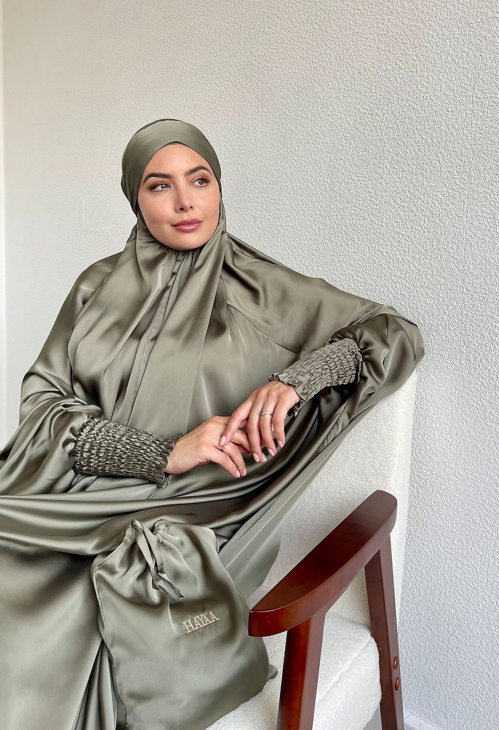 Thumbnail: Olive two pieces jilbab