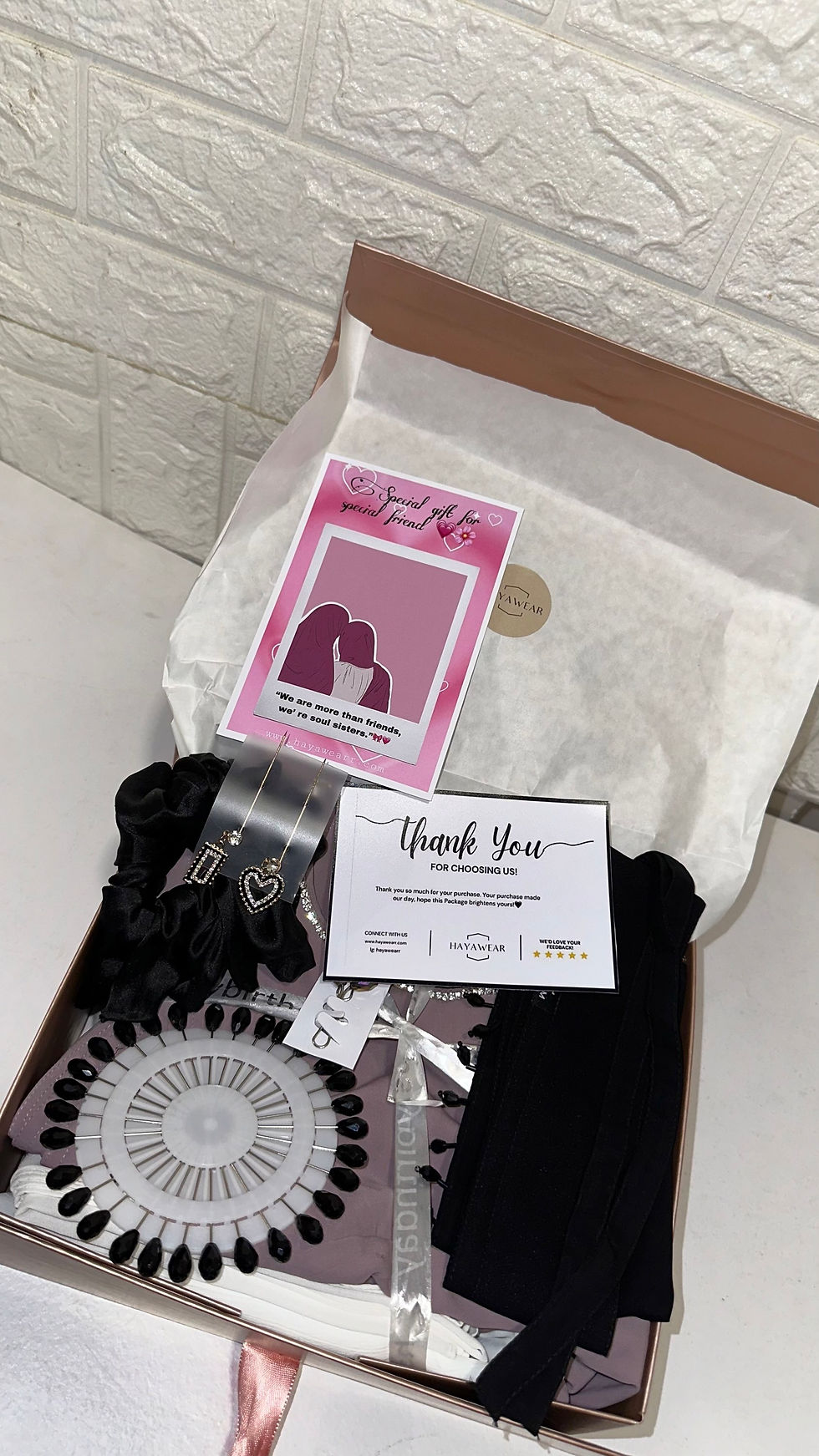 Thumbnail: Abaya hamper 