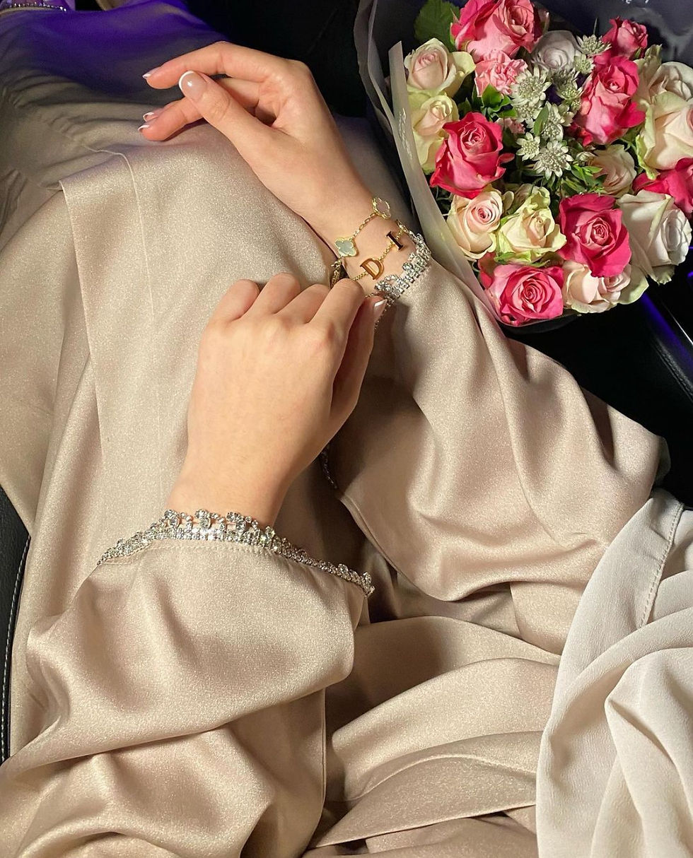 Thumbnail: Dimand tassel abaya