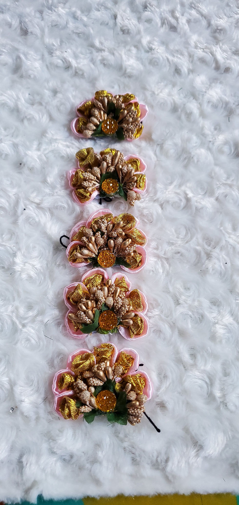 Thumbnail: 1 wired light pink satin flowered veni plus 5 flowers for braid