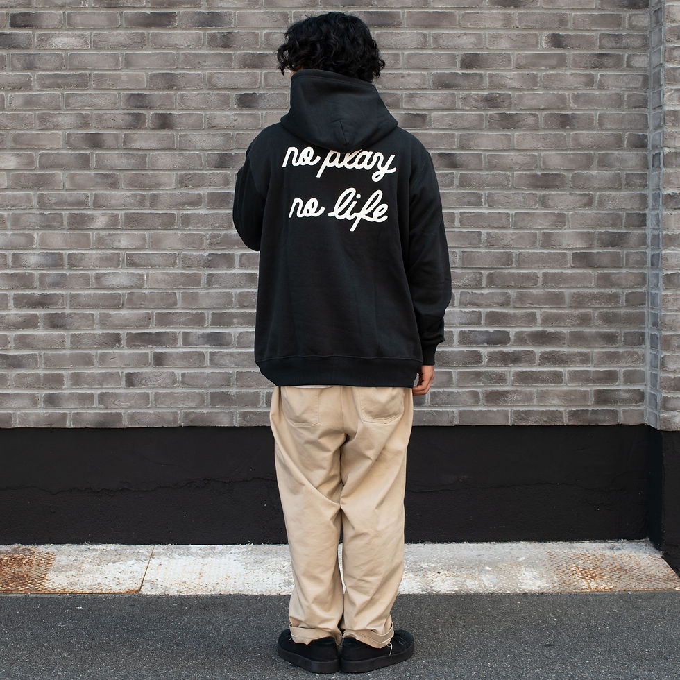 サムネイル： P01 (プレイ) PLAY HOODED SW 2023