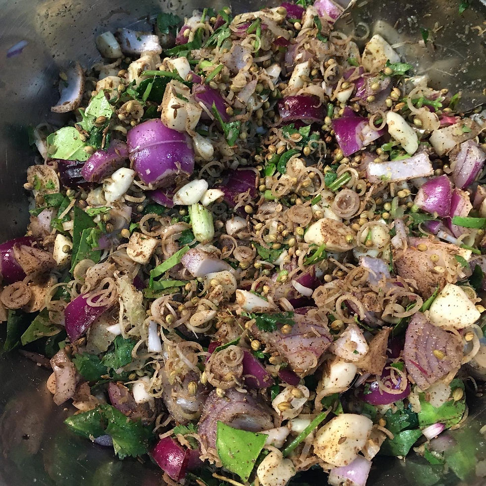 Thai curry paste ingredients เครื่องปรุงพริกแกงไทย