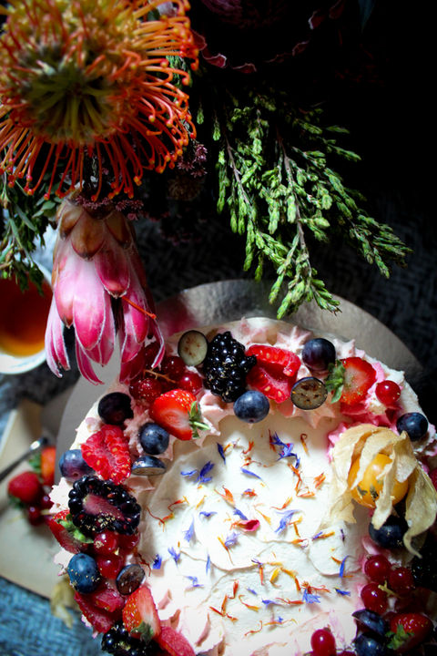 Berry Victoria Cake