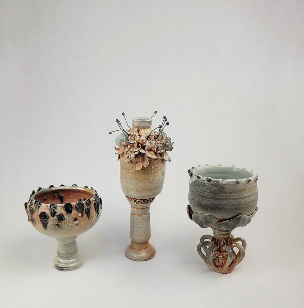 L-->R
Little Tongues Goblet
untitled
Two-Lip Goblet