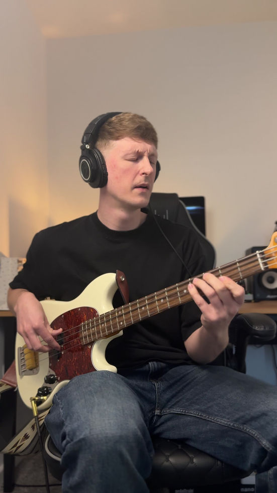 Video example of the Hx stomp Motown bass preset