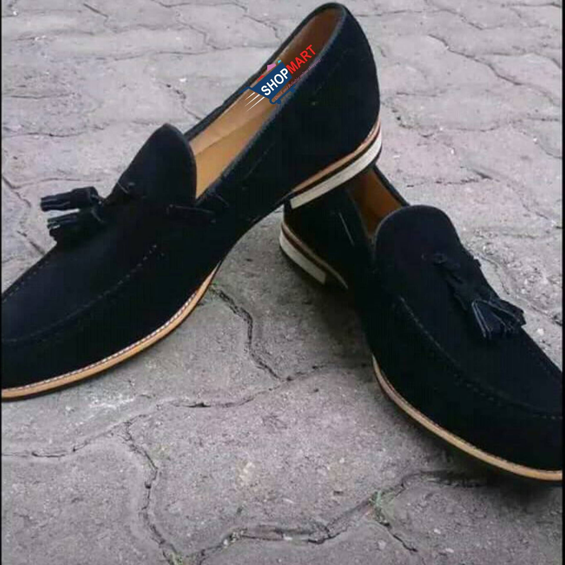 SUEDE MOCCASINS