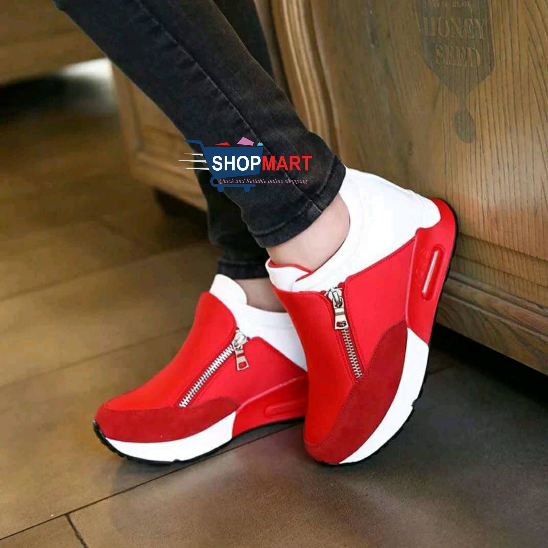 ZIPPED SNEAKERS