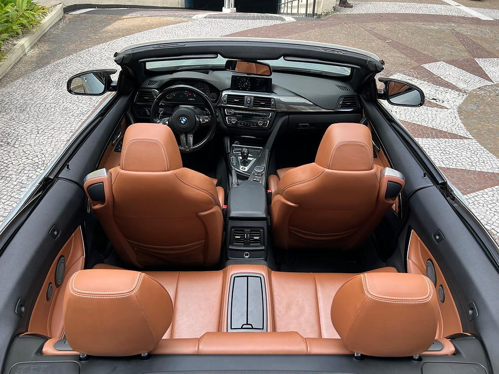 Miniatura: BMW M4 Cabriolet 2015