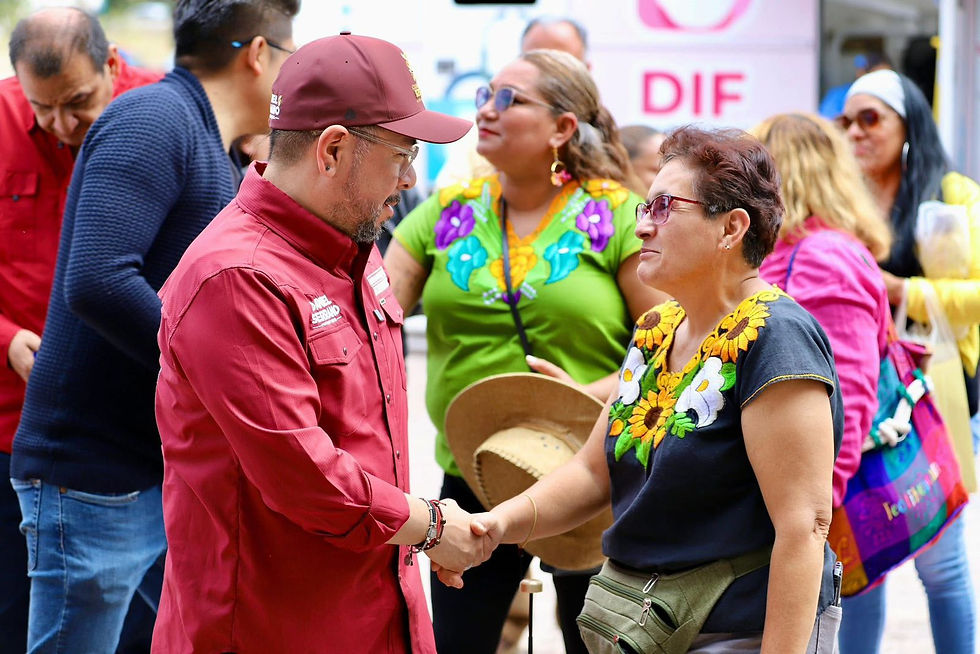 Encabezó Daniel Serrano segundo Día del Pueblo en Explanada Municipal