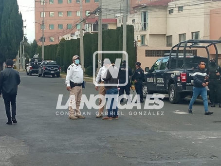 Compra de auto desata balacera en Metepec; hay dos muertos, un custodio y un delincuente