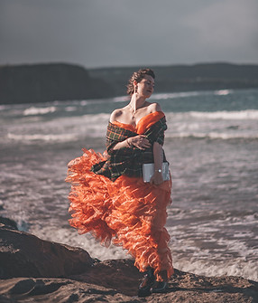Shooting créatif en Irlande – costumes de créatrice