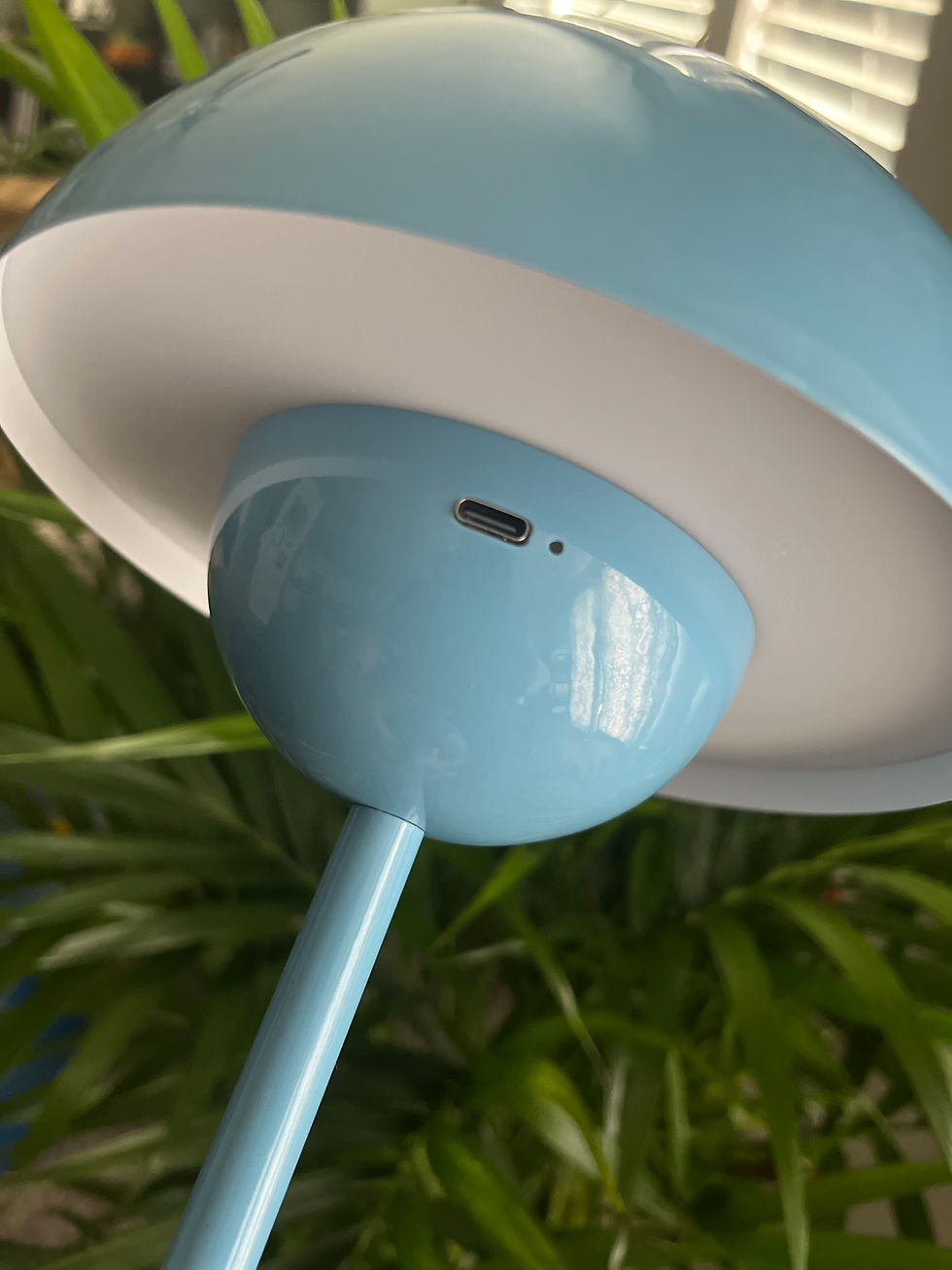 Thumbnail: Retro Modern Table Lamp