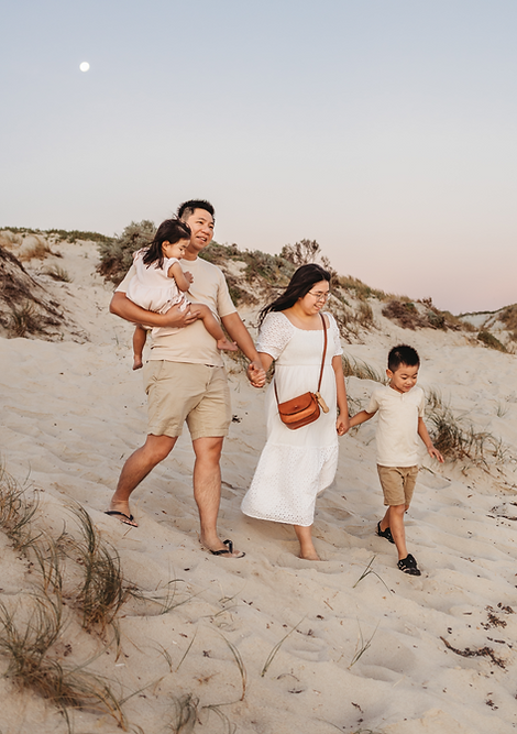 Family beach session, Family photography. Sunset photography
