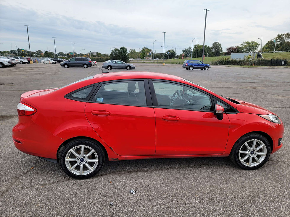 Thumbnail: 2015 FORD FIESTA SE