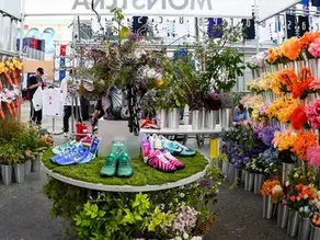 How Plush Flowers Are Entering Youth Sports Events and Brand Pop-Ups