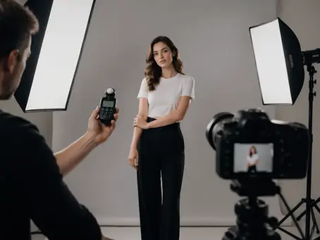 Flaşmetre Kullanımı: Stüdyoda Tutarlı Sonuç Almak İçin Ölçüm Nasıl Yapılır?