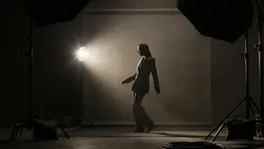 Sürekli Işık mı Paraflaş mı? Profesyonel Fotoğrafçılıkta Işığın Gerçek Kontrolü