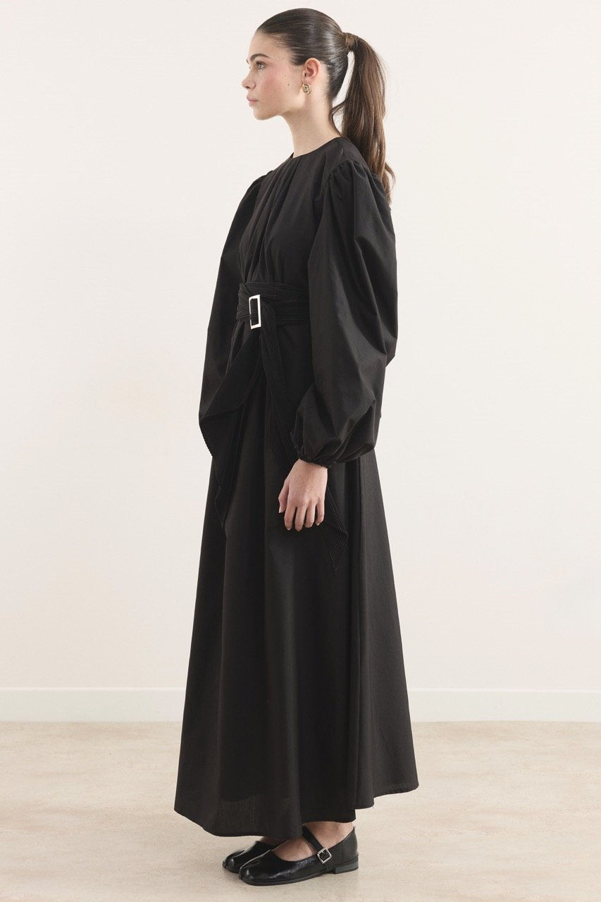 Küçük resim: PİLİSE KEMERLİ ELBİSE