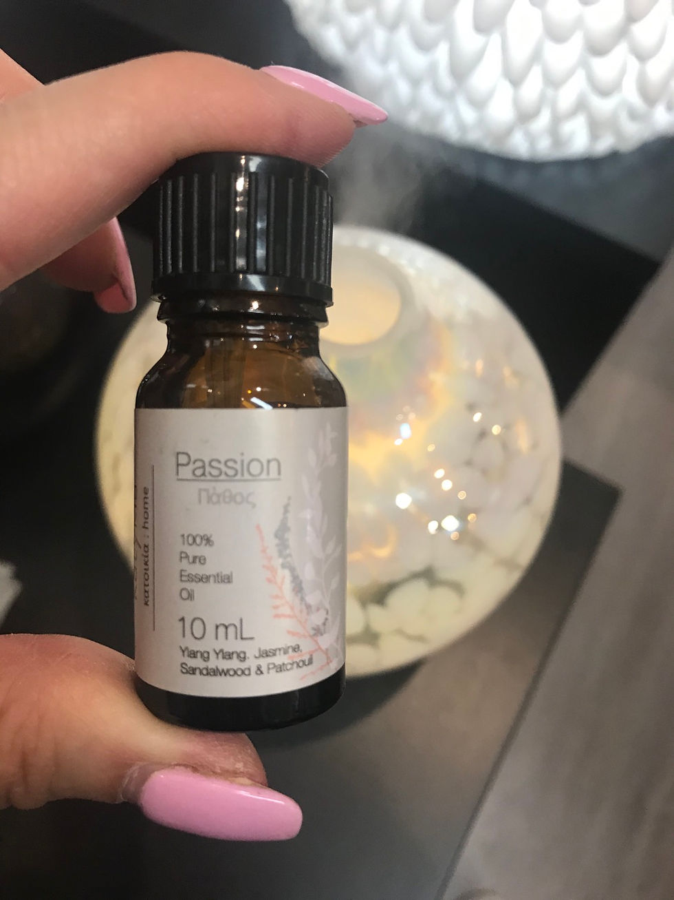 Thumbnail: essential oil blend