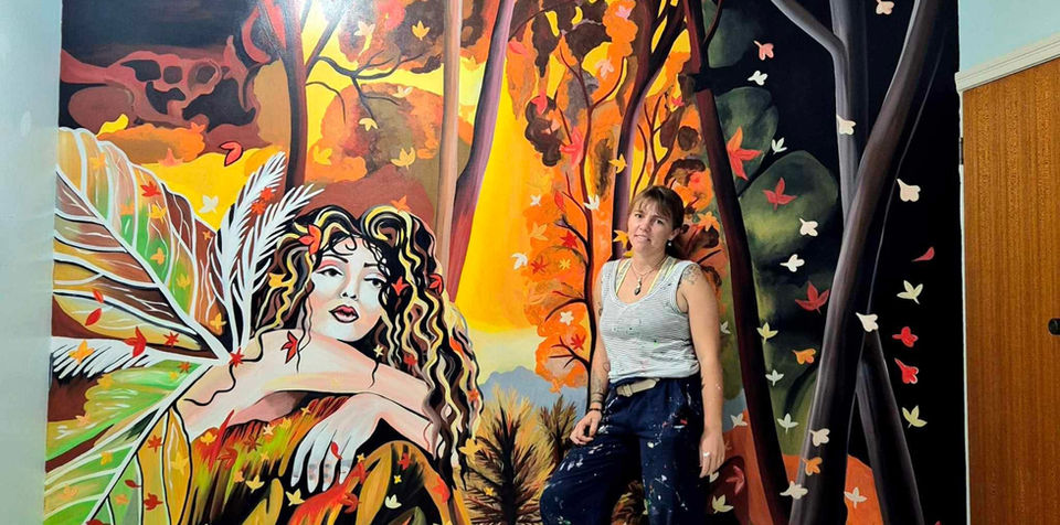 SEO for Memorial Mural in Townsville, North Queensland:
	•	Memorial mural in Townsville, North Queensland
	•	Custom autumn fairy mural
	•	Hand-painted mural artwork
	•	Professional mural artist in Townsville
	•	Tribute mural with autumn leaves and butterflies
	•	Unique wall art in North Queensland
	•	Commemorative murals for indoor spaces
	•	Fairy-themed mural design in Townsville
	•	Custom memorial art for homes
	•	Vibrant mural painting services Townsville

