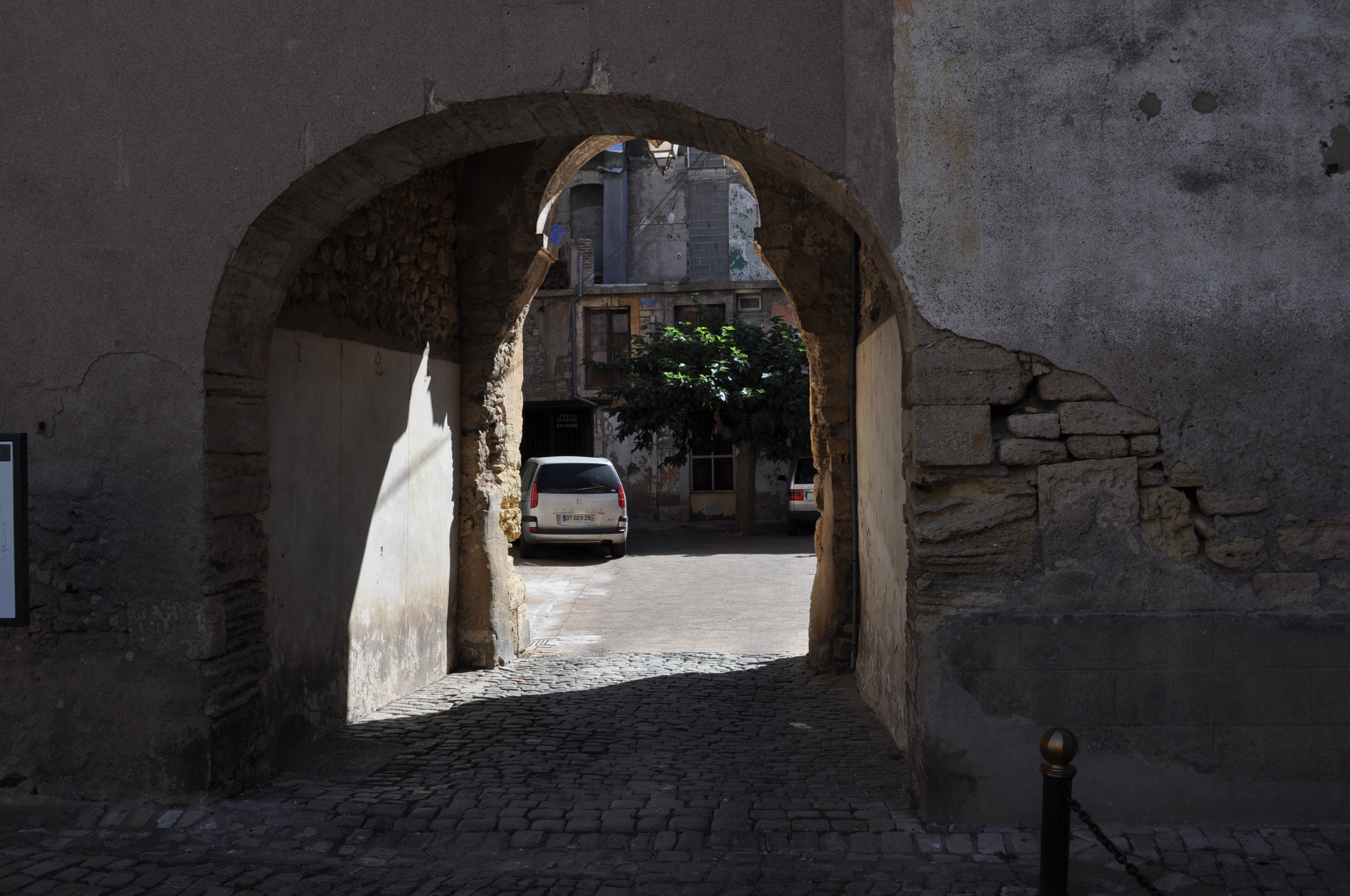 Saint Thibery