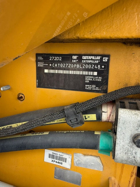 Miniatura: Cargadora compacta Cat 272D2