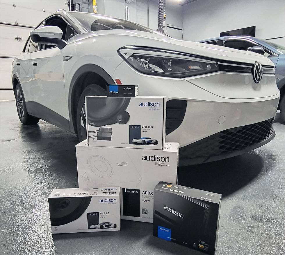 Ce Volkswagen ID.4 tout électrique bénéficie désormais d’un système audio entièrement repensé. Grâce à l’ajout d’un caisson de basses préamplifié, les basses résonnent avec une profondeur saisissante, transformant chaque trajet en véritable expérience sonore.