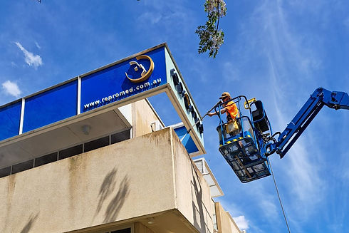 Multi story bld pressure clean (2) (1).jpg