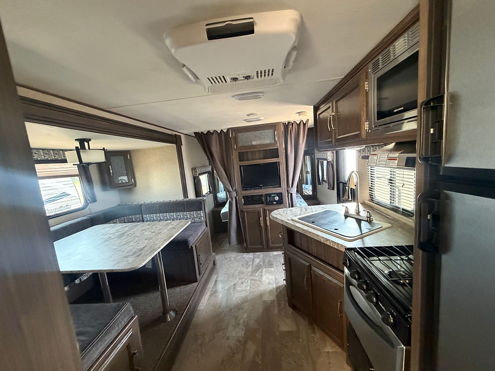 Thumbnail: 2018 Coachmen Apex Ultra-Lite 215RBK Travel Trailer #PX03