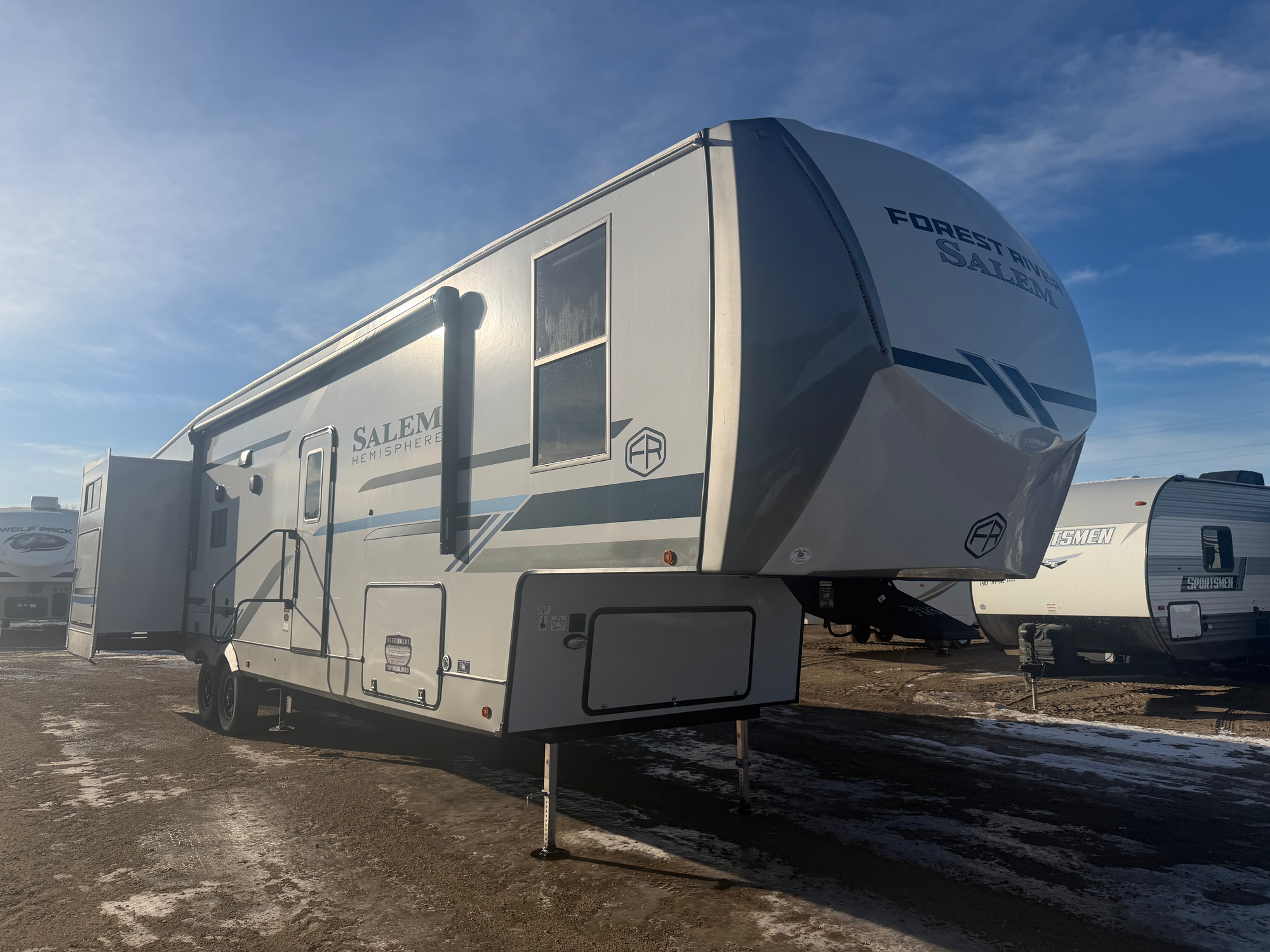 2026 Salem Hemisphere SBF356QB 5th Wheel #PN01