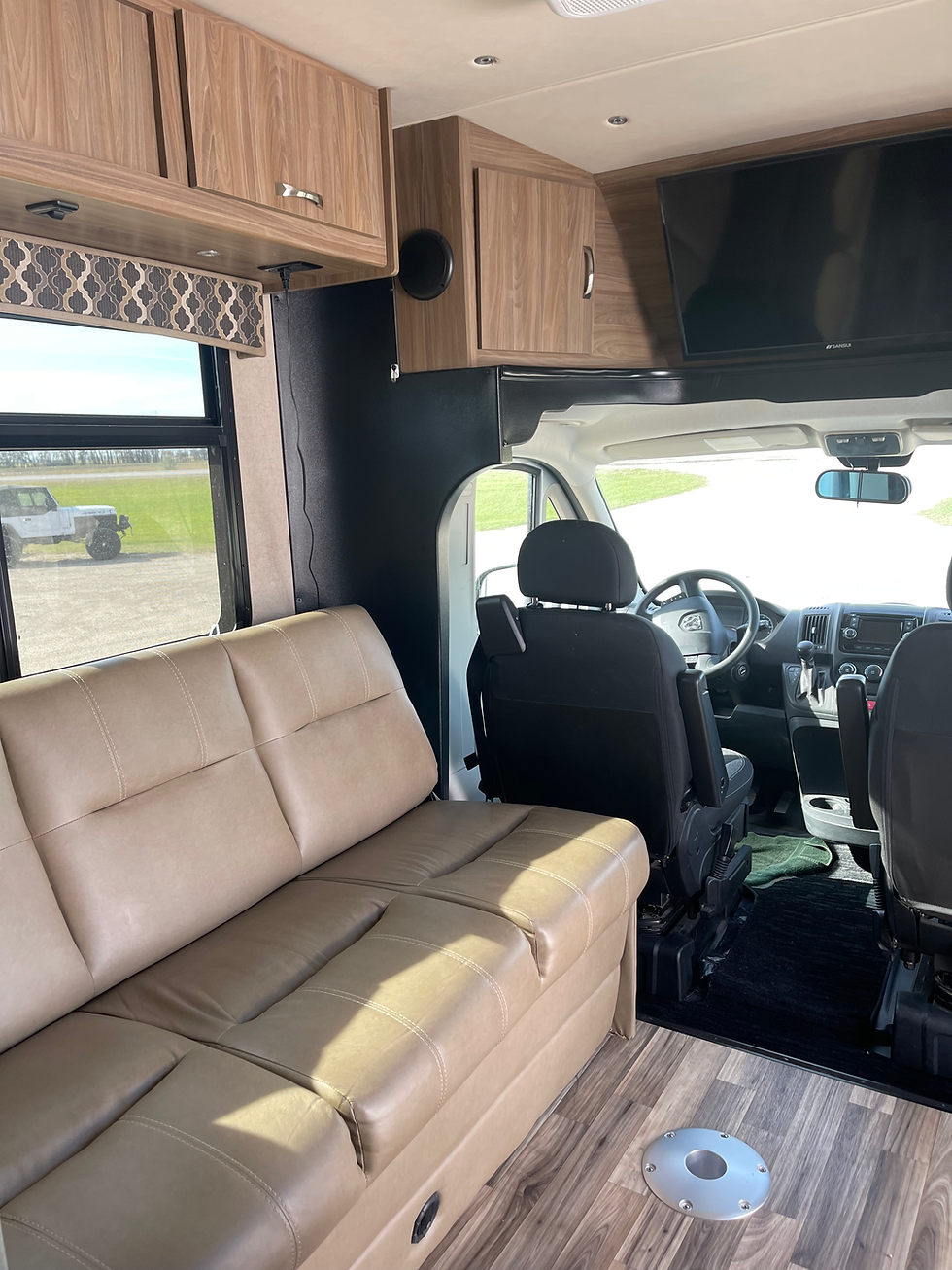 Thumbnail: 2018 Dynamax Corp Rev 24TB Forest River Class C Motorhome #OX16