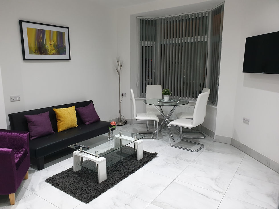 Lounge 1.jpg
