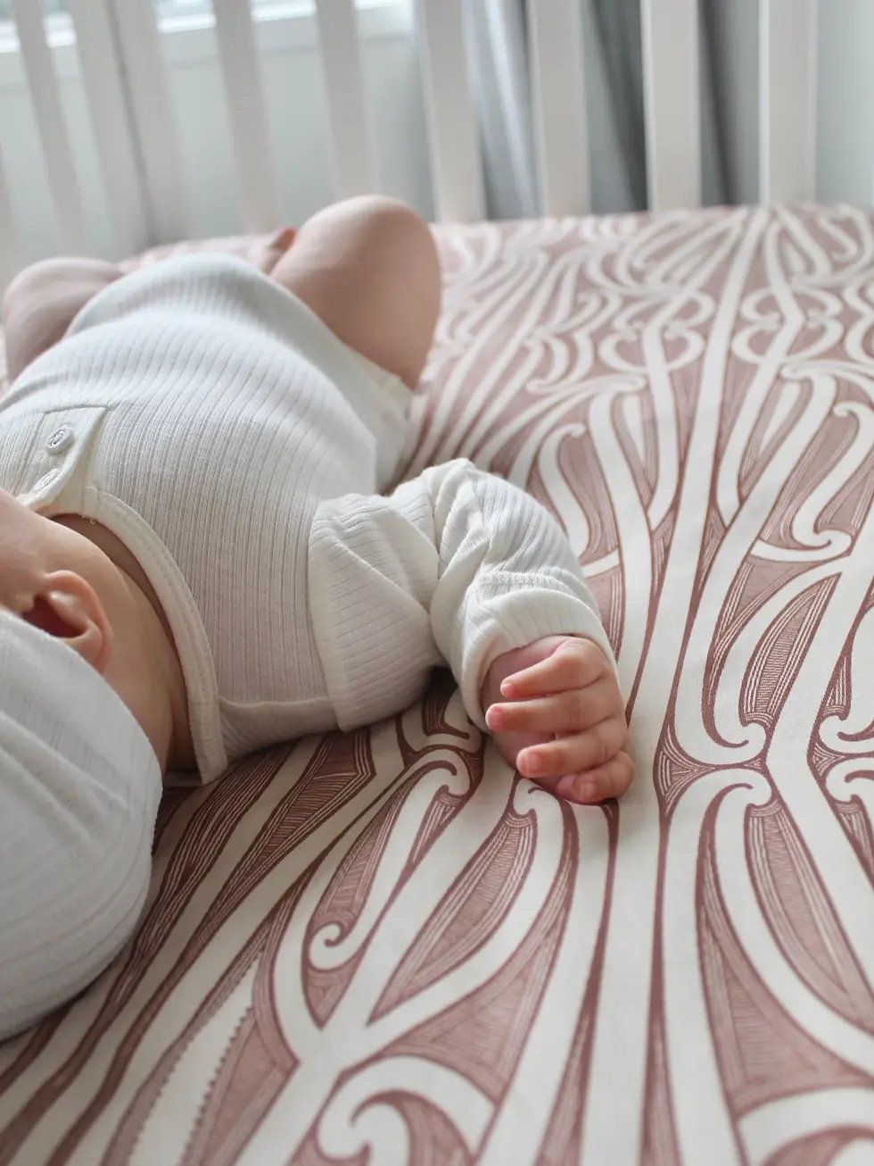 Thumbnail: The Pēpi Pozy Manaaki Cot Sheet - Parauri