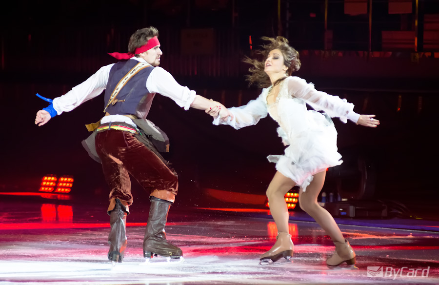 Ледовое шоу кемерово 2022 навка. Ледовое шоу санкт-петербург. Ледовое шоу авербуха оленегорск. Авербух фигурист. Дс лужники ледовое шоу.