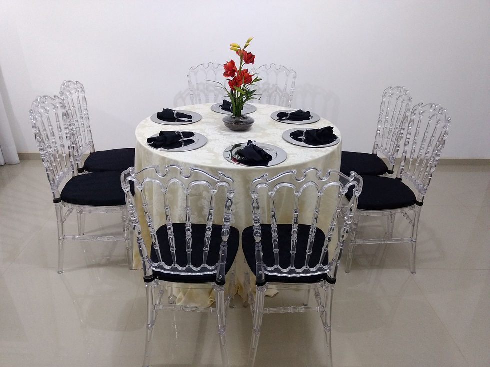 R$ 15 und / Cadeira Royal Cristal