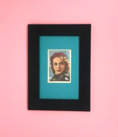 Miniatura: Cuadro actriz "Danielle Darrieux" cromo original 1940's